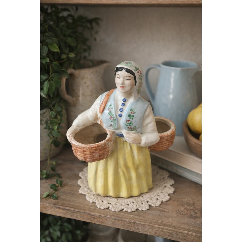 Vintage Ceramic girl Planter Bonnet Lady Planter Cottagecore Decor Japan Style